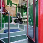 Кемпинг A One Of A Kind Bus With Gorgeous Views Надур