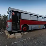 A One Of A Kind Bus With Gorgeous Views Кемпинг *