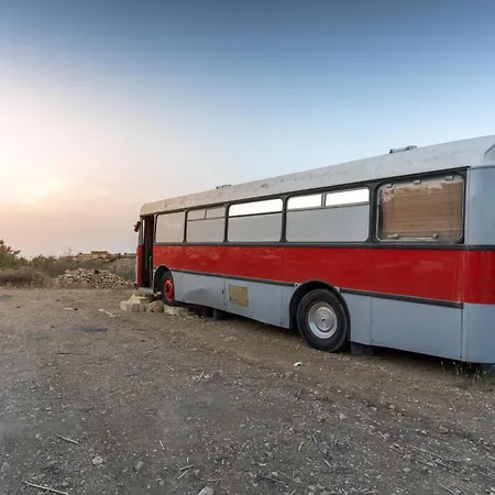 A One Of A Kind Bus With Gorgeous Views * Nadur